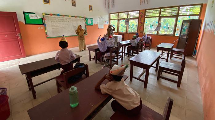 SDN-7-Mukomuko-Bengkulu-hanya-terima-6-siswa-baru.jpg