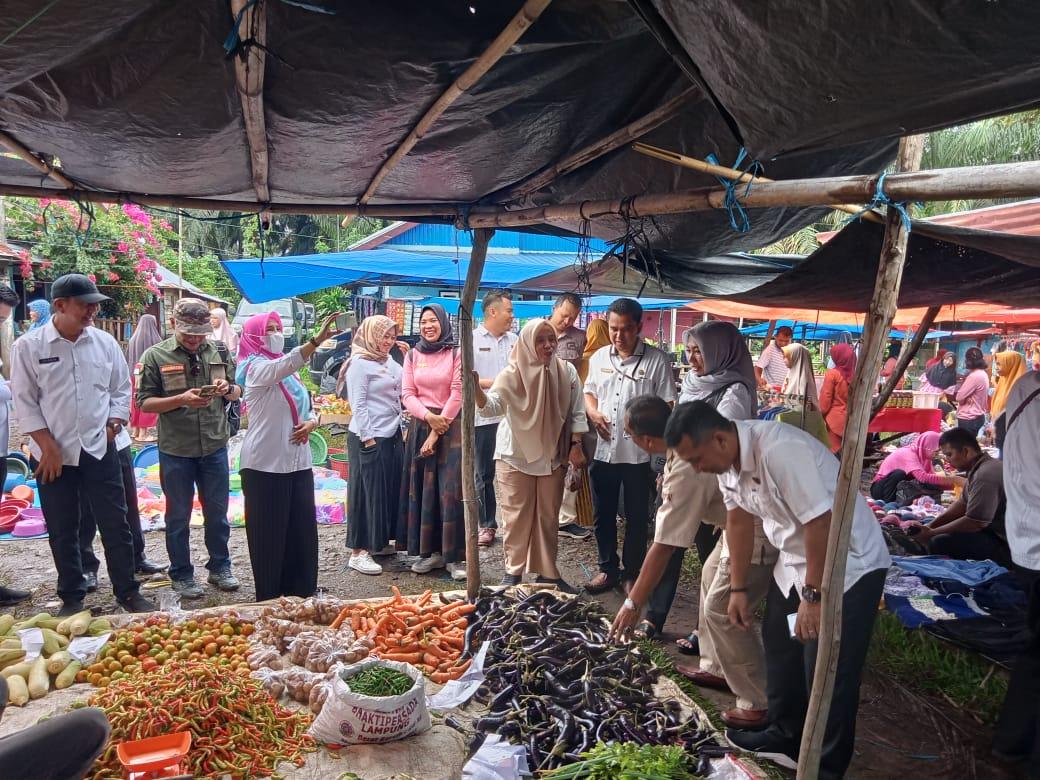 Jaga Inflasi, Pemda Bengkulu Tengah Sidak Pasar Pantau Harga Bahan Pokok