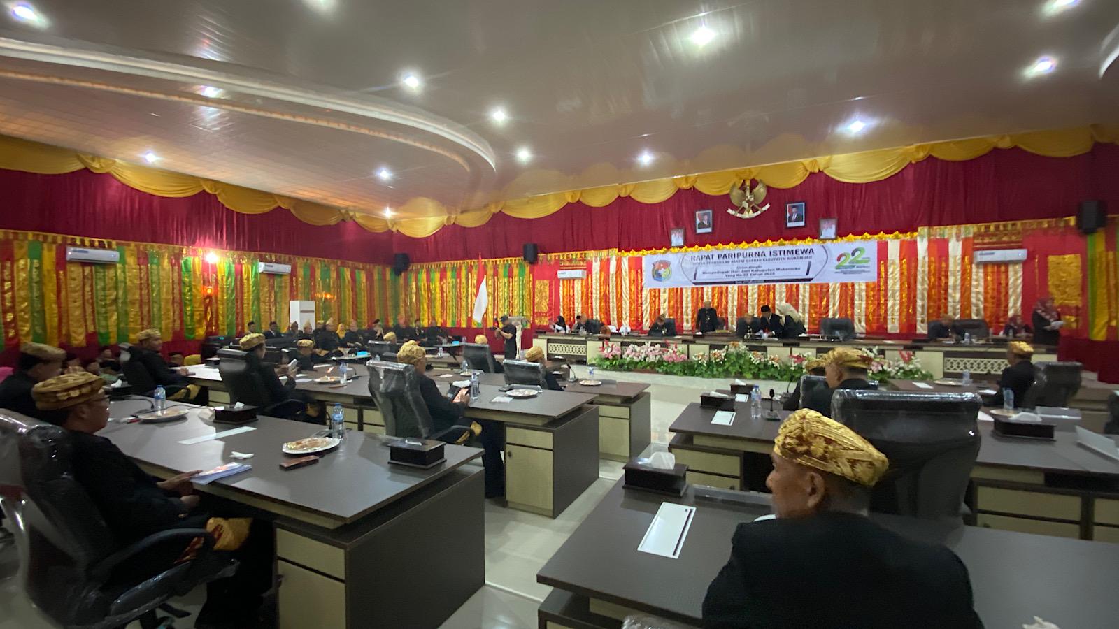Sidang-paripurna-istimewa-HUT-ke-22-Kabupaten-Mukomuko-di-DPRD-Mukomuko.jpg