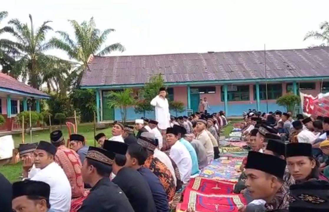 Ribuan Warga Muhammadiyah di Bengkulu Tengah Gelar Salat Idul Fitri di Empat Lokasi