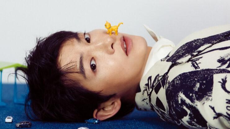 Song Joong Ki Marah dan Bantah Rumor Jika Istrinya Katy Louise Saunders Adalah Ibu Tunggal