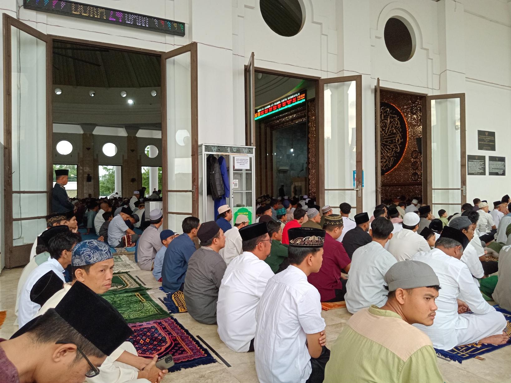 Suasana-salat-iduladha-1445-H-di-Masjid-At-Taqwa-Kota-Bengkulu.jpg