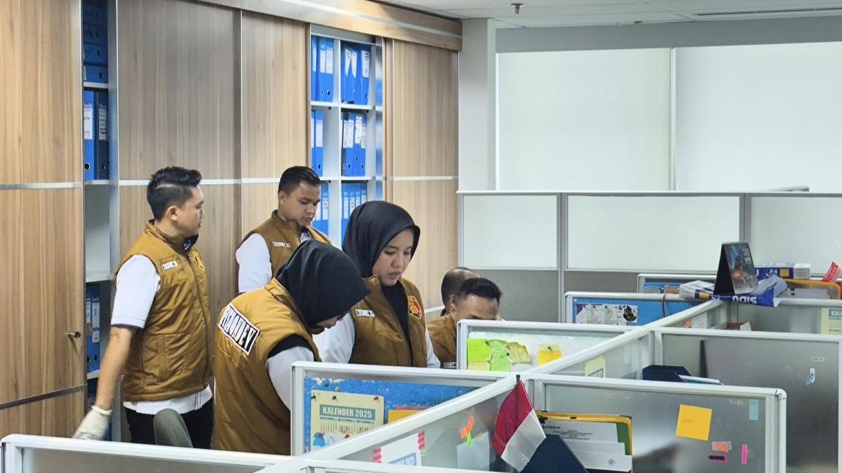 Tsk-bank-plat-merah-752026.jpg