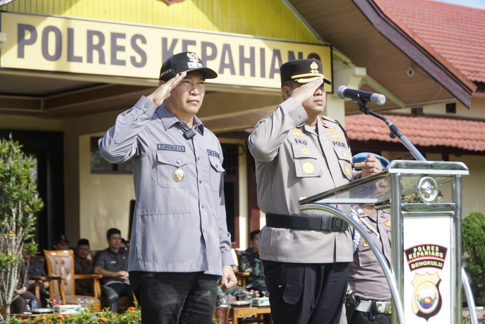 Wabup-Zurdi-Nata-jadi-inspektur-gelar-pasukan-Ops-Lilin-Nala-2024-di-Kepahiang.jpg