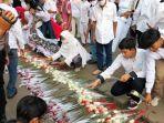 Aliansi-Masyarakat-Cinta-Polri-menggelar-aksi-damai-di-depan-Mabes-Polri.jpg