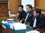 Bharada-E-memberikan-keterangan11.jpg