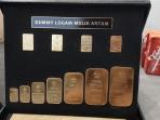 Emas-usb-Senin-27-Oktober.jpg