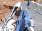 Kondisi-jalan-ringroad-Kepahiang-yang-longsor.jpg