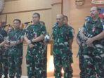 Konferensi-pers-jajaran-TNI-terkait-penetapan-tersangka-Kepala-Basarnas-Marsdya-Henri-Alfiandi.jpg
