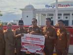 Seluma-Terima-bantuan-kontainer-sampah.jpg