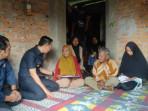 Serahkan-bantuan-kebakaran-SR-1.jpgKebakaran-bantuan-2.jpgSerahkan-bantuan-3-14-okt.jpg