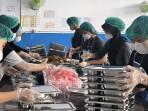 Suasana-di-dapur-SPPG-Muara-Dua-Senin-13102025.jpg