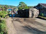 Truk-mie-terguling-di-lebong.jpg