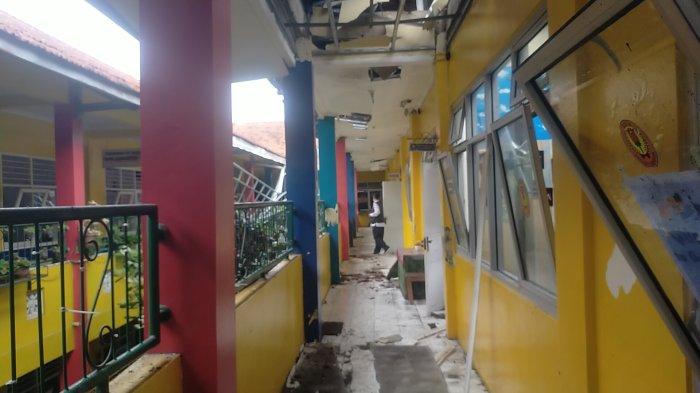 Atap 4 Ruang Kelas SDN Polisi 1 Kota Bogor Ambruk, BPBD Pastikan Bukan Akibat Gempa Banten