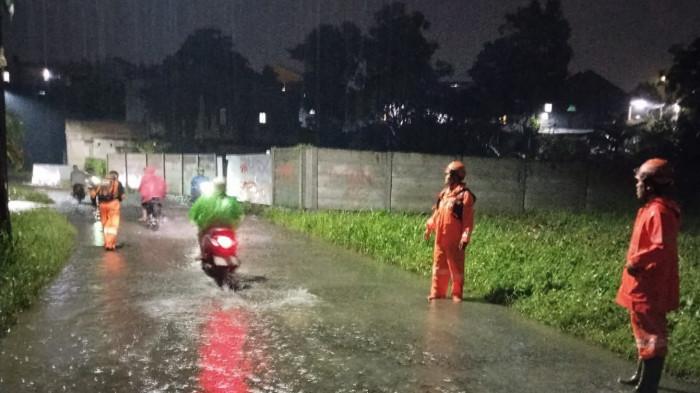 BANJIR DI BOGOR - Banjir di Kampung Bojong Jengkol, Desa Cilebut Barat, Kecamatan Sukaraja, Kabupaten Bogor akibat hujan deras.