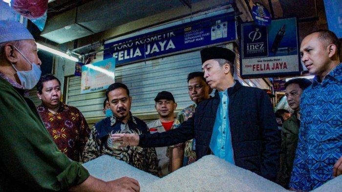Jelang Akhir Tahun 2022, Dedie Rachim Pantau Harga Bahan Pokok di Pasar