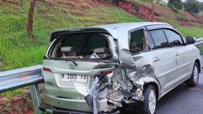 Sedang Periksa Ban Mobil yang Pecah, Pria Asal Tegal Tewas Tertabrak di Tol Cipali