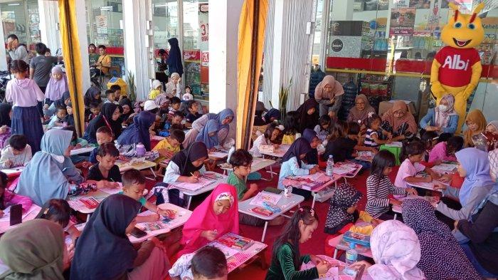 Alfamart Ajak Anak-Anak Berkreasi di Lomba Mewarnai yang Seru