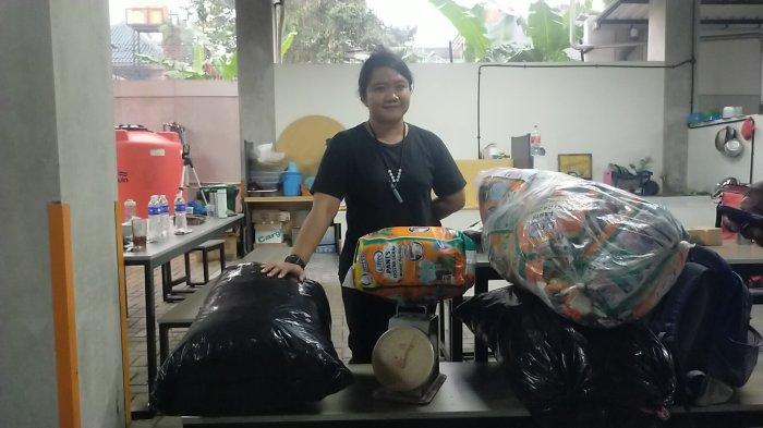 Mengenal Meta Rahma Dini, Perempuan Asal Kota Bogor yang Gemar Mengumpulkan Sampah Plastik