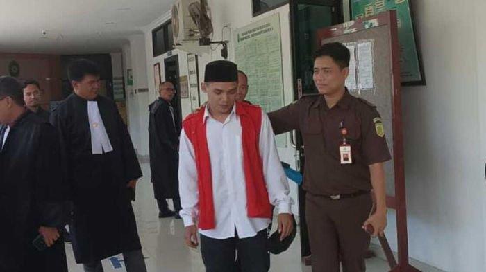 Kesal Diancam Video Mesumnya Akan Disebarkan, Ropiudin Bunuh Pacar Sesama Jenis, Divonis 14 Penjara