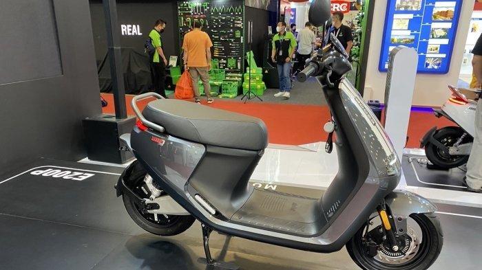 Mengusung Gaya Retro Klasik, Segway E200P Mampu Melanju Dengan Kecepatan 100 km/jam