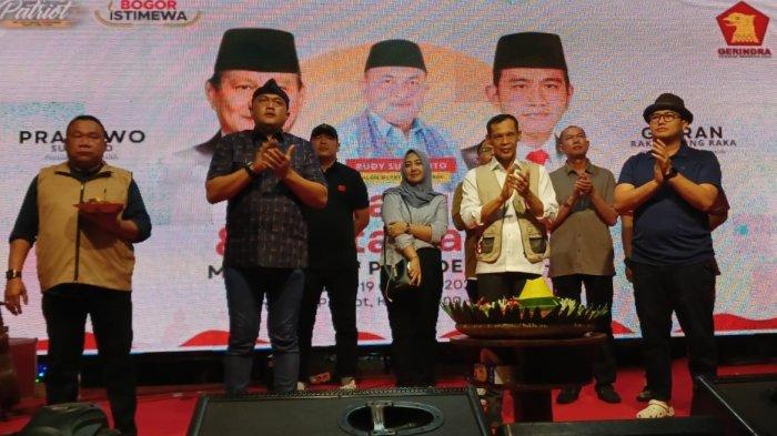 Gelar Tasyakuran Jelang Pelantikan Prabowo Subianto, Cabup Bogor Rudy Susmanto Menitikan Air Mata