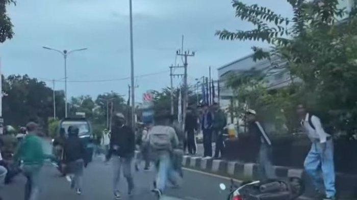 Jelang Sholat Jumat, Dua Kelompok Pelajar Terlibat Tawuran di Cibinong Bogor