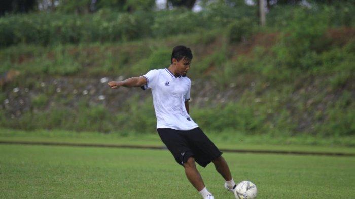 Aditya Putra Dewa: Sepak Bola Merupakan Mata Pencaharian Kami