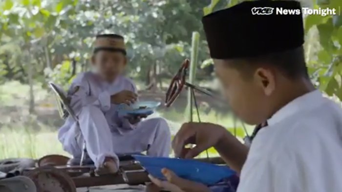 Kesaksian Anak Mantan Teroris, Sering Diejek Hingga Diajarkan Pegang Senjata Oleh Ayahnya