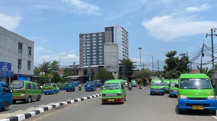Banyak Angkot Ngetem di Terminal Laladon Bogor, Dishub Diminta Turun ke Lapangan