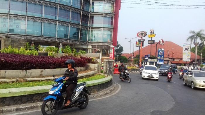 Arus Lalu Lintas di Simpang Tiga Mal BTM Pagi Ini Lancar