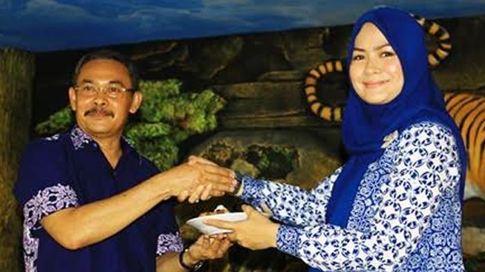 HUT Ke-8 Batik Bogor Tradisiku, Yane Ardian: IKM Harus Tingkatkan Kualitas Dalam Persaingan MEA