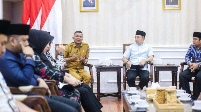 Datang ke Balai Kota Bogor, KPU Kembalikan Sisa Anggaran Pilkada 2024 Sebanyak Rp10 Miliar