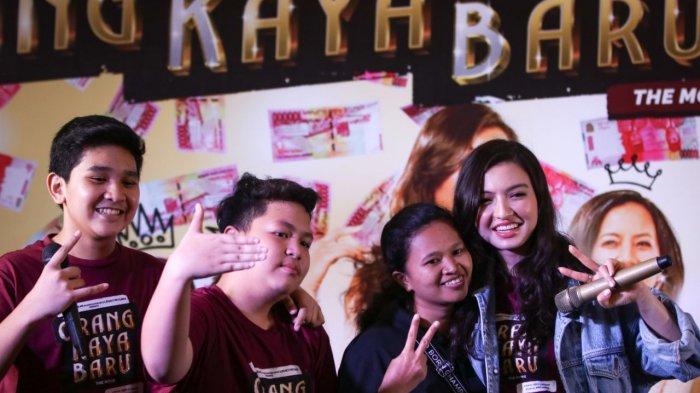Bertemu dengan Pemain Film Orang Kaya Baru, Penonton di Bogor Tunggu 'Hujan Duit OKB'