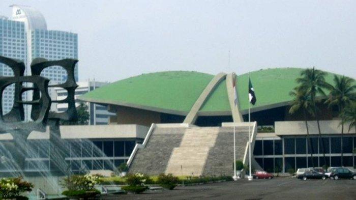 3 Caleg DPR RI Termuda Usianya Baru 23 Tahun, Ini Profilnya !