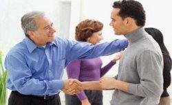 10 Tips Agar Tak Gugup saat Bertemu Calon Mertua, Jangan Lupa Makan Sebelum Berangkat