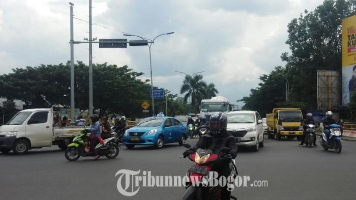 Jalan Jakarta-Bogor Jelang Siang Ini Ramai Lancar