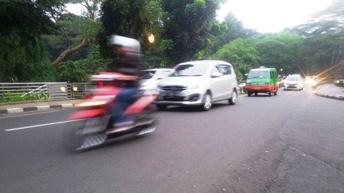 Jelang Buka Puasa, Lalu Lintas di Jembatan Sempur Bogor Masih Lancar