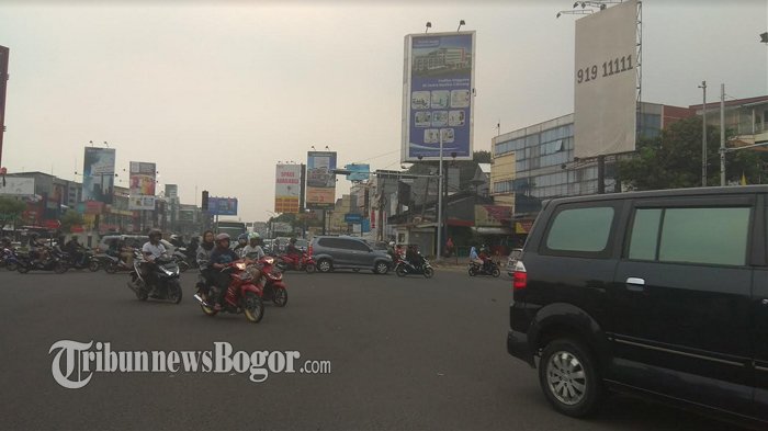 Arus Lalu Lintas di Kawasan Simpang Warung Jambu Dua Ramai Lancar