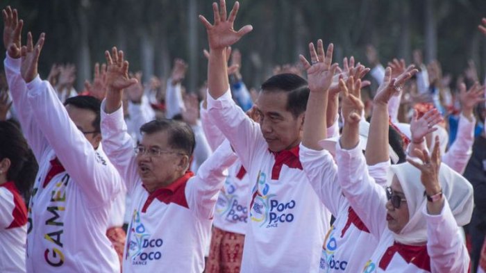 Ada Pemecahan Rekor Dunia Poco-poco, Pengunjung Sempat Dilarang Masuk Monas