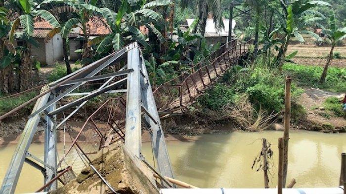 Penantian Warga Desa Sukarasa Tanjungsari, Akses Jalan Terputus Usai Diterjang Banjir Sungai Cisero