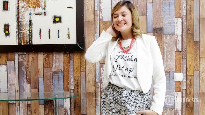 Berikut 5 Artis Tanah Air Yang Memutuskan Melepas Hijabnya, Alasannya Beragam