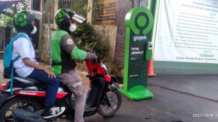 Dukung PTM Agar Tetap Ptokes, Gojek Beri Fasilitas Protokol Kesehatan Ke Sekolah di Bogor