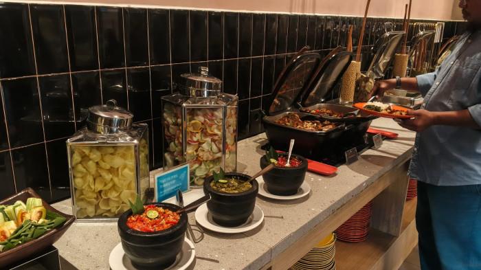 MENU BUKA PUASA - Ibis Styles Bogor Pajajaran menyajikan buffet 