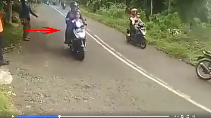 Video Pengendara Motor Matic Alami Rem Blong di Turunan, Kejadian Berikutnya Tak Disangka