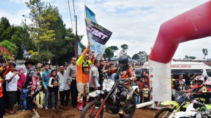Ribuan Crosser 'Serbu' Kawasan Pancawati Caringin Bogor