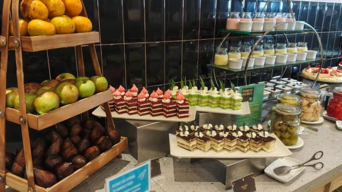 MENU BUKA PUASA - Ibis Styles Bogor Pajajaran menyajikan buffet 