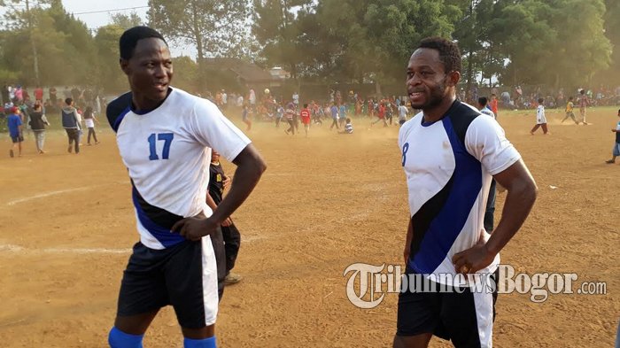 Dua Pemain Sepak Bola Asal Kamerun Ikut Liga Antar Kampung Di Bogor