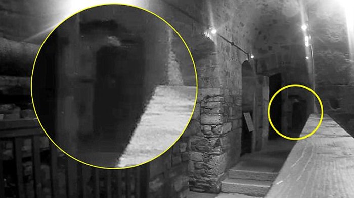 Merinding! Jalan-jalan Di Dalam Penjara, Pengunjung Lemas Lihat Sosok Pria Yang Tewas Dihukum Mati