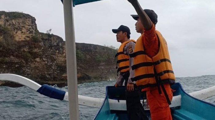 Petani Tewas Diterjang Gelombang Saat Mancing di Tepi Tebing, Begini Kronologinya